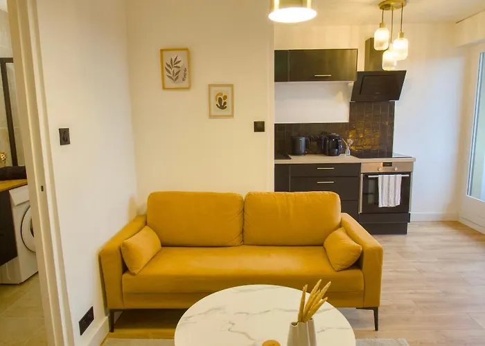 La Duche - Neuf Central, Calme, Vue Sur Les Toits De Et Parking, Intendance Luxury Host 셰르부르 앙 코탱탕