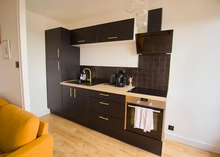 La Duche - Neuf Central, Calme, Vue Sur Les Toits De Et Parking, Intendance Luxury Host 아파트 셰르부르 앙 코탱탕