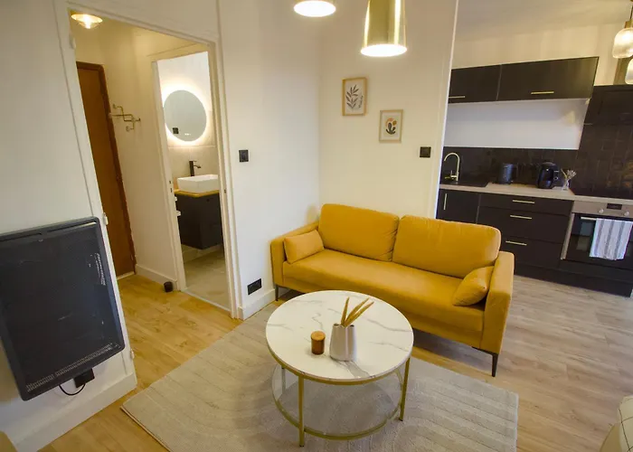 La Duche - Neuf Central, Calme, Vue Sur Les Toits De Et Parking, Intendance Luxury Host 아파트 *