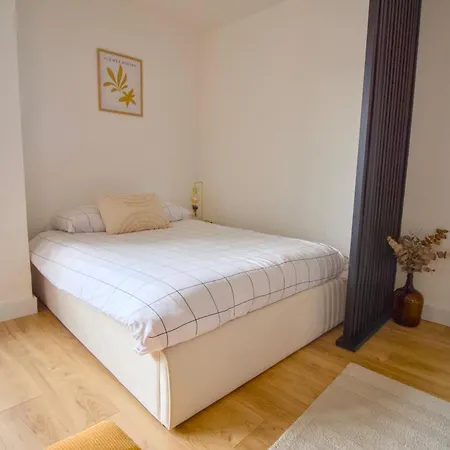 La Duche - Neuf Central, Calme, Vue Sur Les Toits De Et Parking, Intendance Luxury Host *