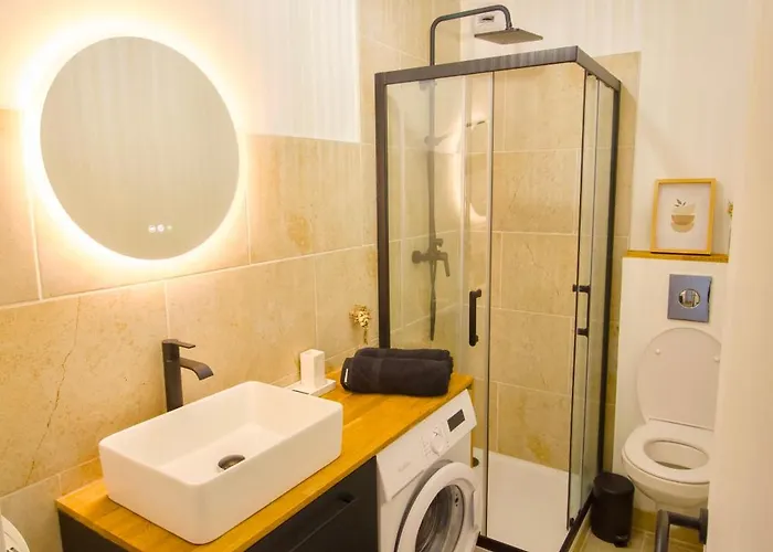 Daire La Duche - Neuf Central, Calme, Vue Sur Les Toits De Et Parking, Intendance Luxury Host *