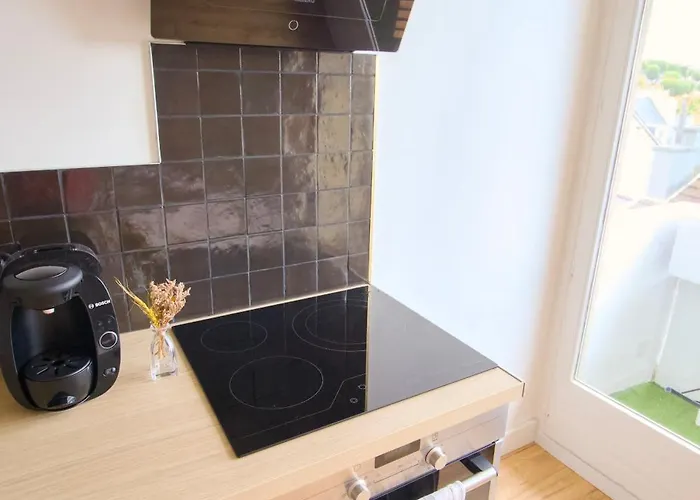 La Duché - Neuf Central, Calme, Vue Sur Les Toits De Et Parking, Intendance Luxury Host